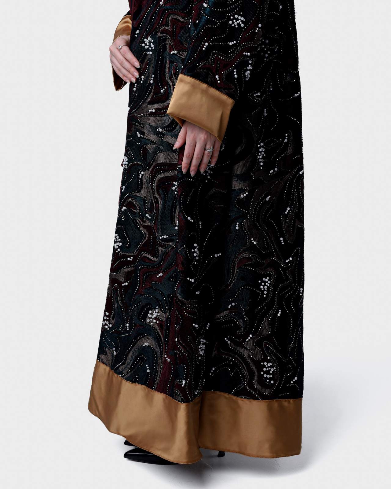 Elegant  إليقنت